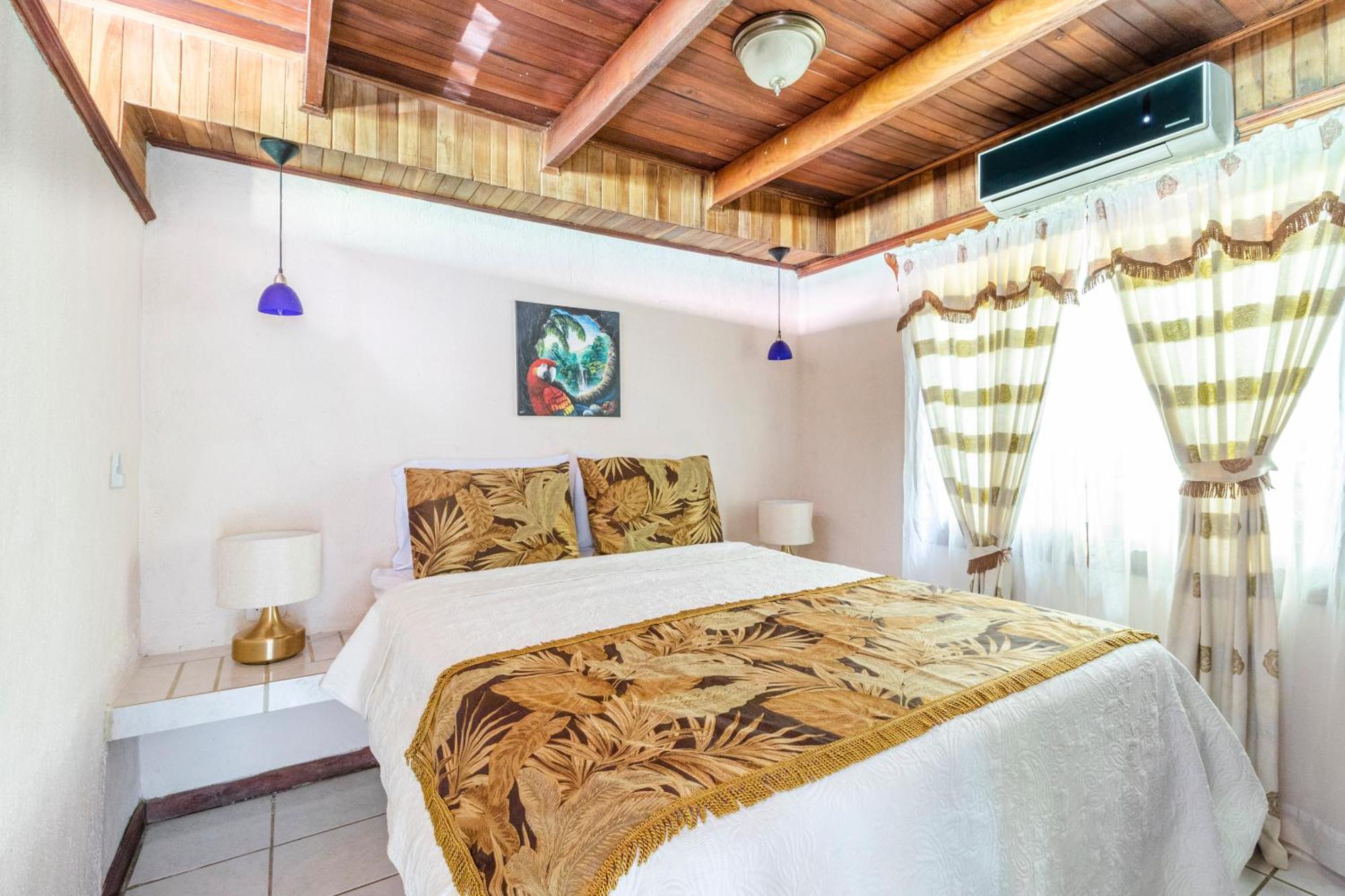 Hotel Boutique Cascadas The Falls