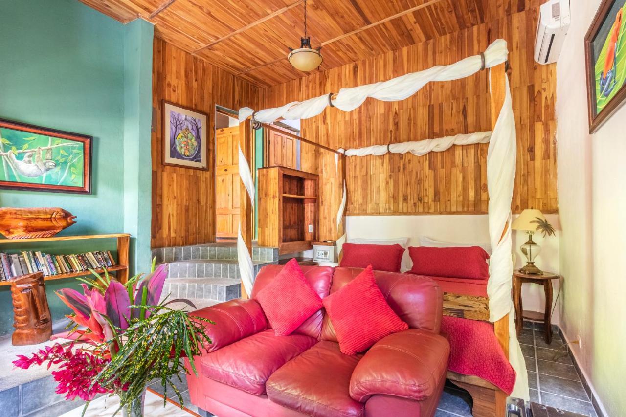 Boutique Cascadas The Falls Manuel Antonio