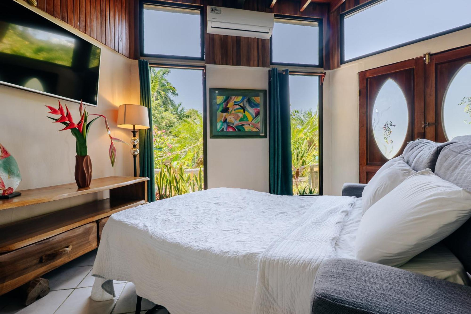 Boutique Cascadas The Falls Manuel Antonio